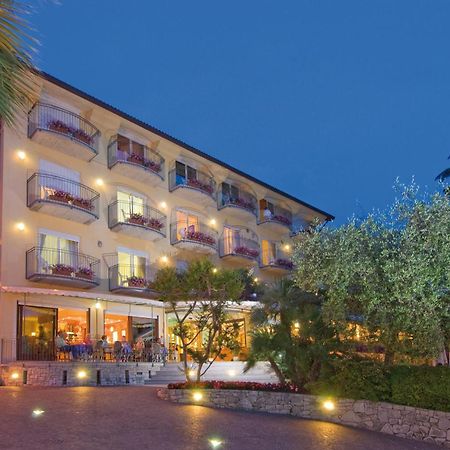 Hotel Galvani Torri Del Benaco Dış mekan fotoğraf