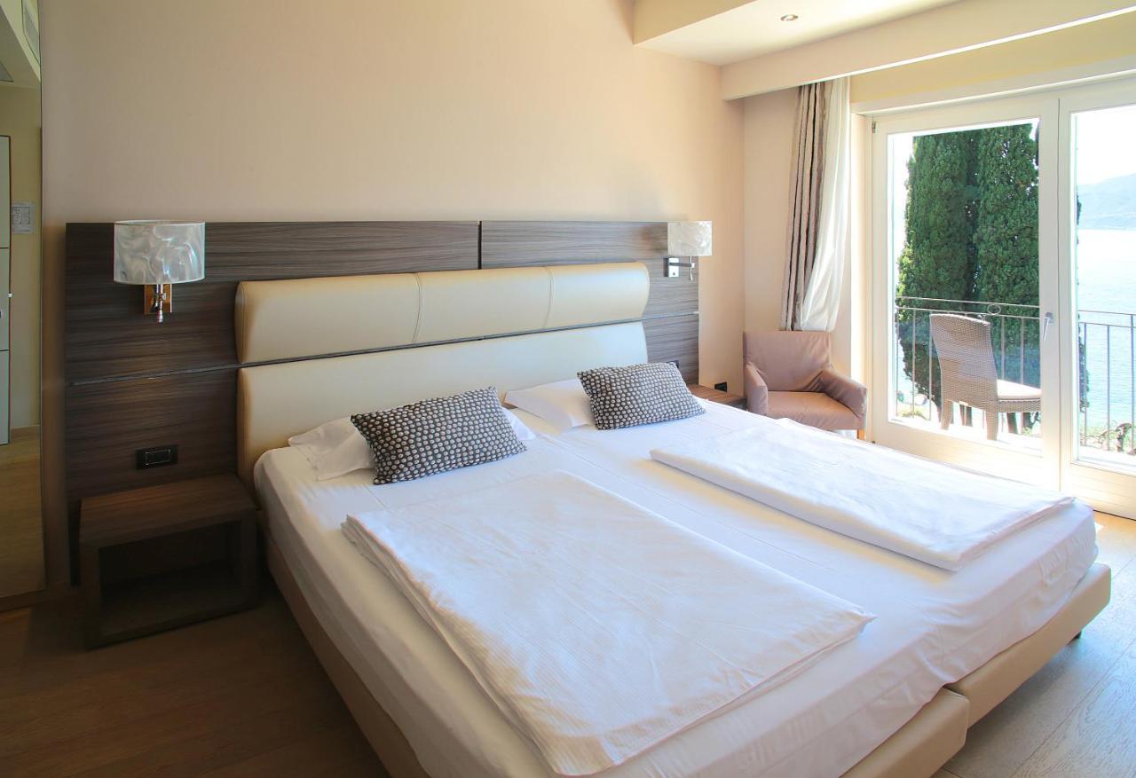 Hotel Galvani Torri Del Benaco Dış mekan fotoğraf