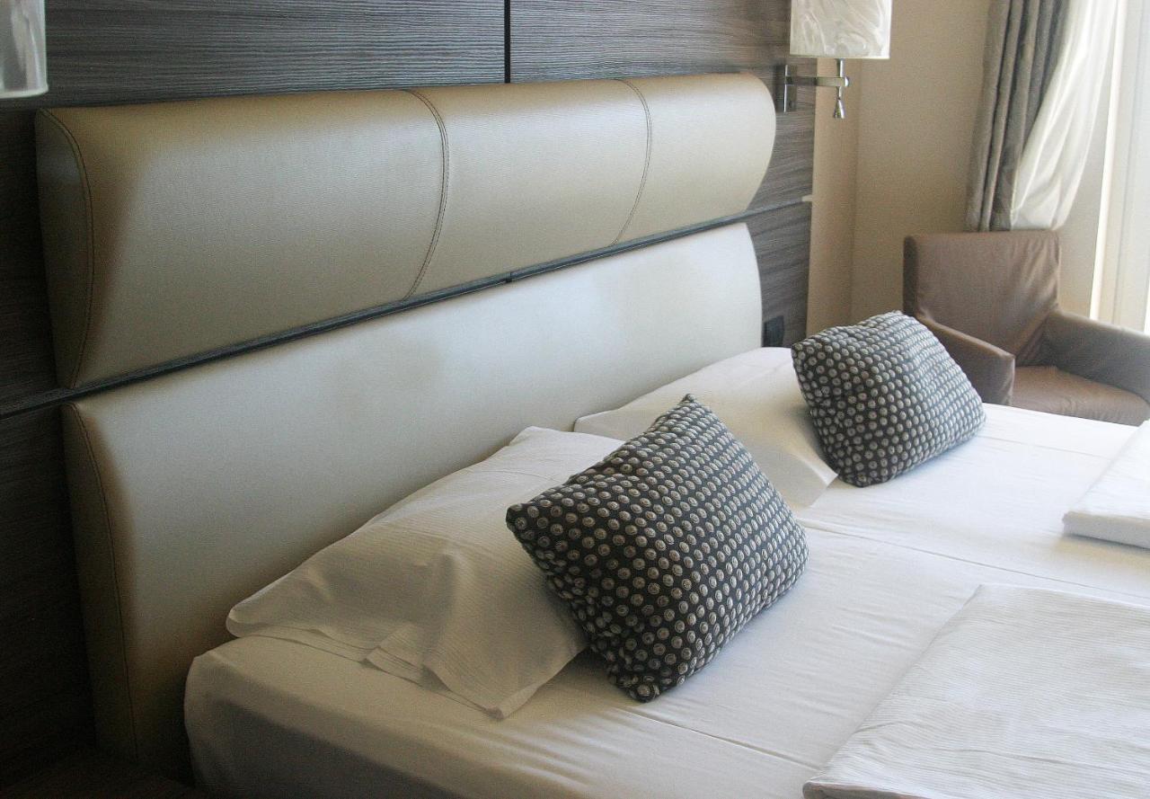 Hotel Galvani Torri Del Benaco Dış mekan fotoğraf