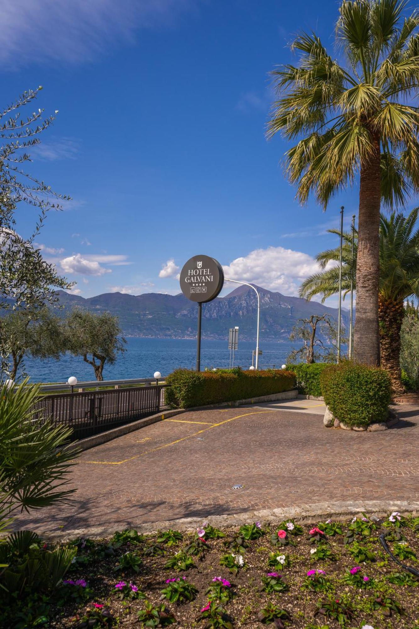 Hotel Galvani Torri Del Benaco Dış mekan fotoğraf