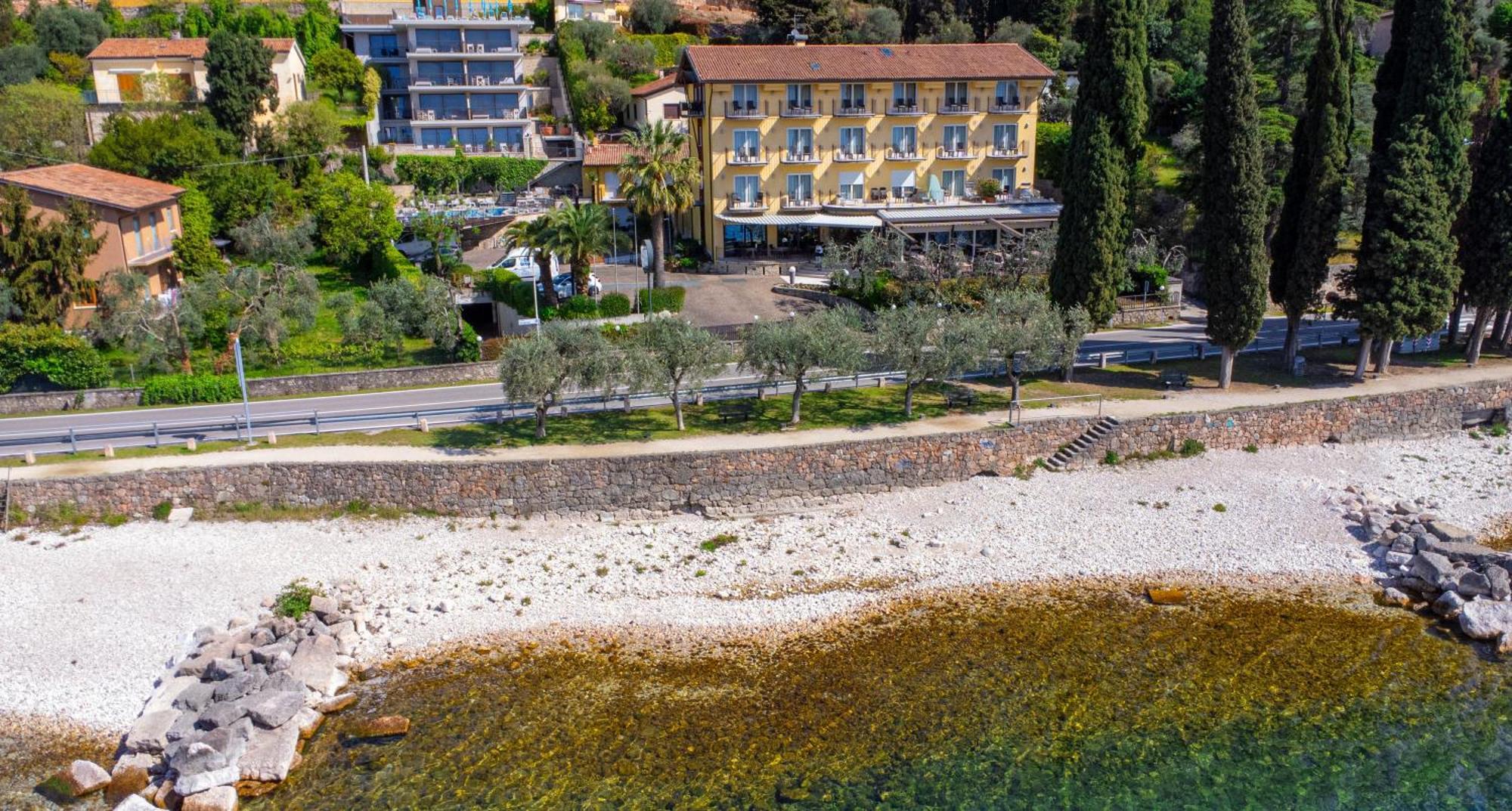 Hotel Galvani Torri Del Benaco Dış mekan fotoğraf
