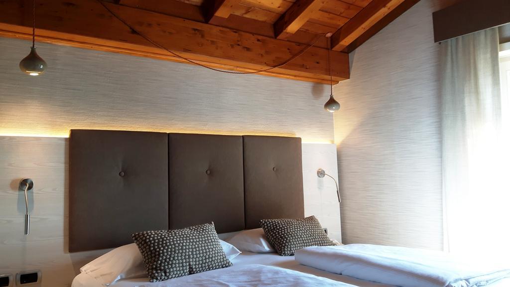 Hotel Galvani Torri Del Benaco Dış mekan fotoğraf